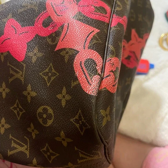 🌹Louis Vuitton  Bay Brown
Pink Rose Ballerine Chain Tote Bag Purse✨(LE Rare) - Picture 14 of 17